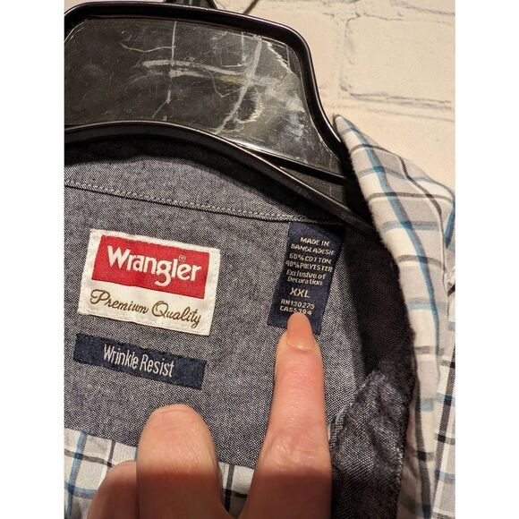 Wrangler Long-Sleeved button-down shirt 2x - Picture 4 of 4